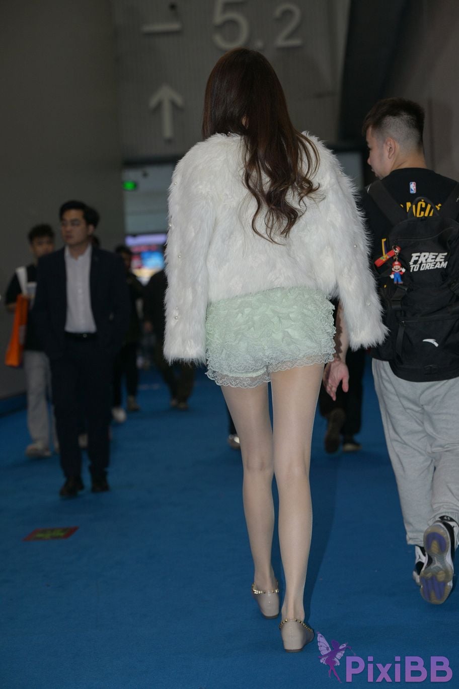 Featured Street Photography Works No.5754 Beautiful figure silky legs PixiBB.COM 130