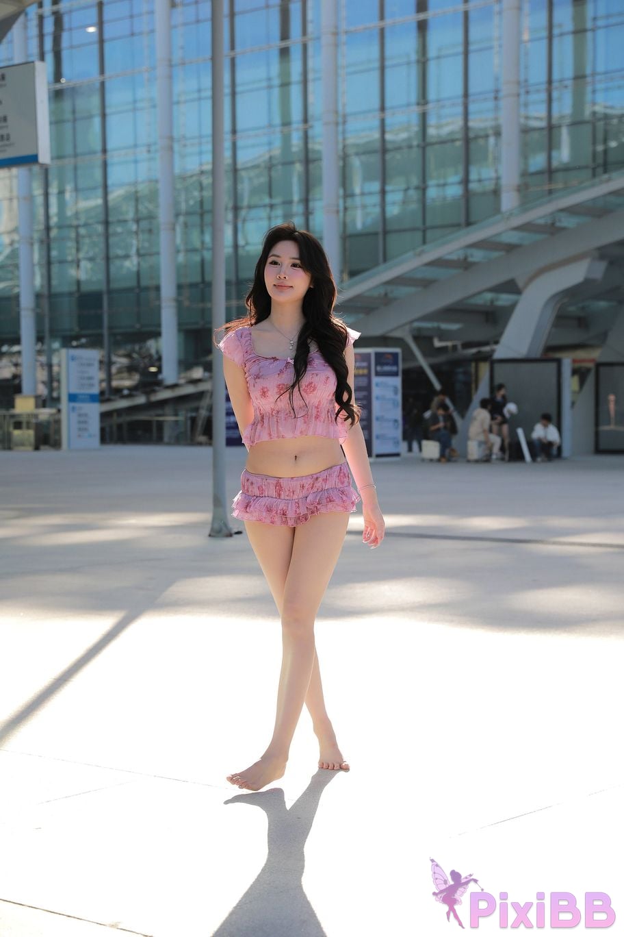 Featured Street Photography Works No.5757 Sexy pink hot pants Xiao Sijia PixiBB.COM 009