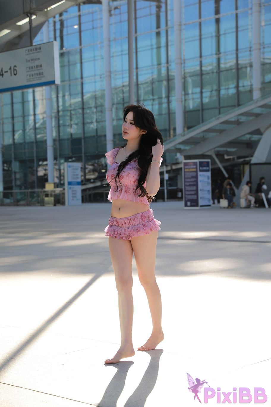 Featured Street Photography Works No.5757 Sexy pink hot pants Xiao Sijia PixiBB.COM 013