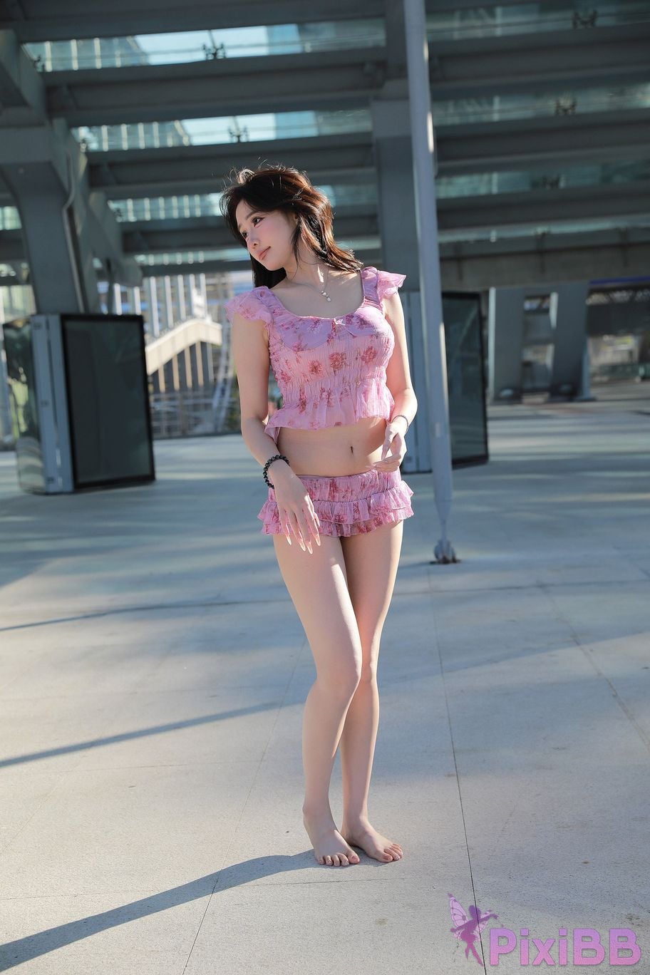 Featured Street Photography Works No.5757 Sexy pink hot pants Xiao Sijia PixiBB.COM 026