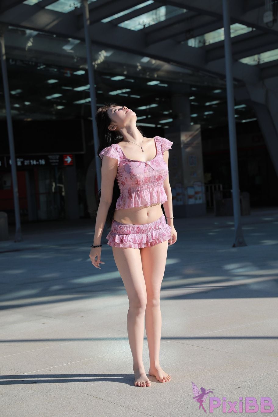Featured Street Photography Works No.5757 Sexy pink hot pants Xiao Sijia PixiBB.COM 032