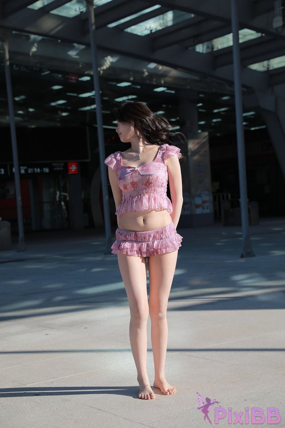 Featured Street Photography Works No.5757 Sexy pink hot pants Xiao Sijia PixiBB.COM 033