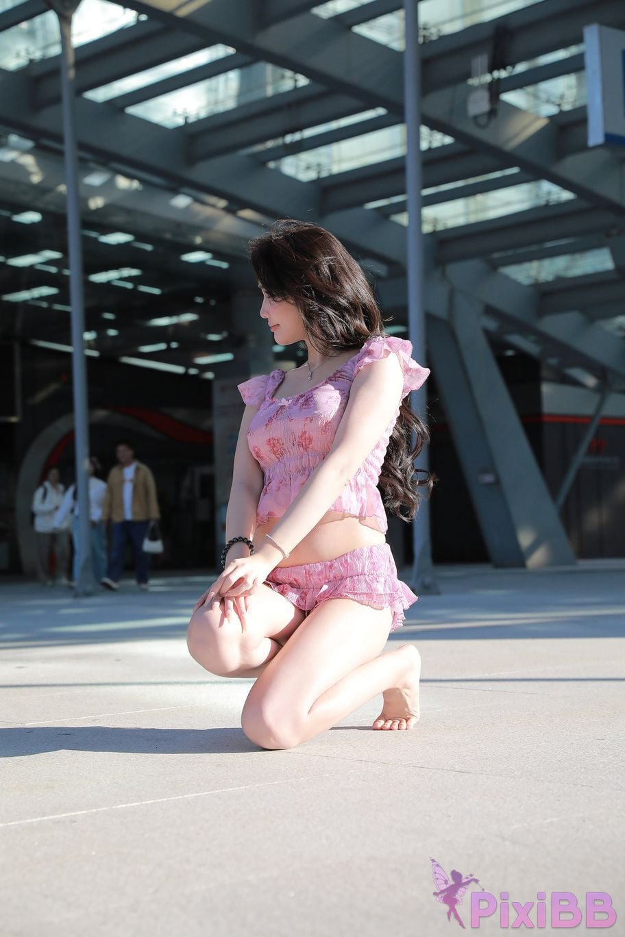 Featured Street Photography Works No.5757 Sexy pink hot pants Xiao Sijia PixiBB.COM 045