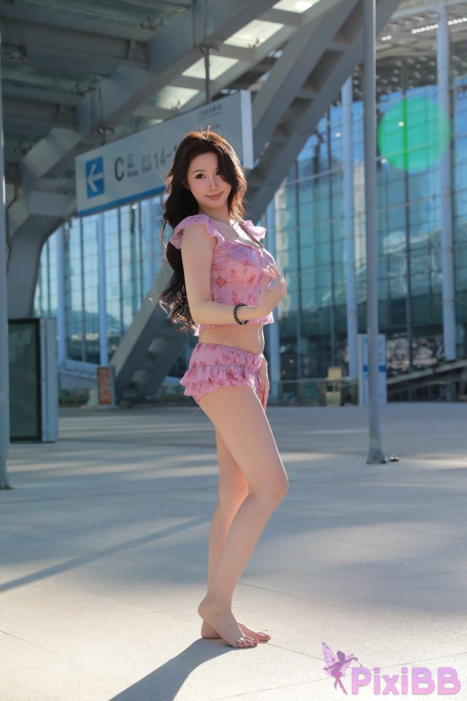 Featured Street Photography Works No.5757 Sexy pink hot pants Xiao Sijia PixiBB.COM 108