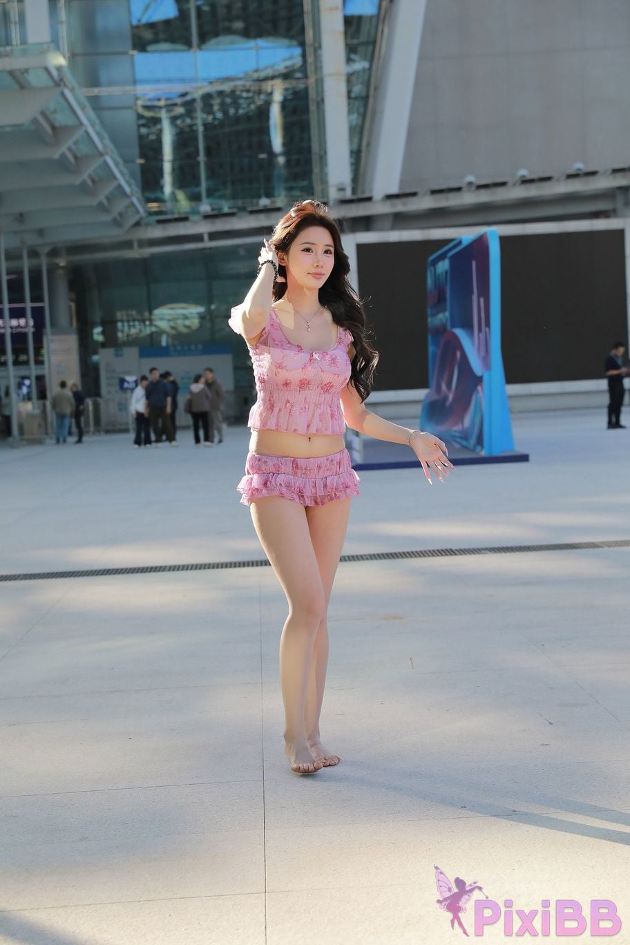Featured Street Photography Works No.5757 Sexy pink hot pants Xiao Sijia PixiBB.COM 132
