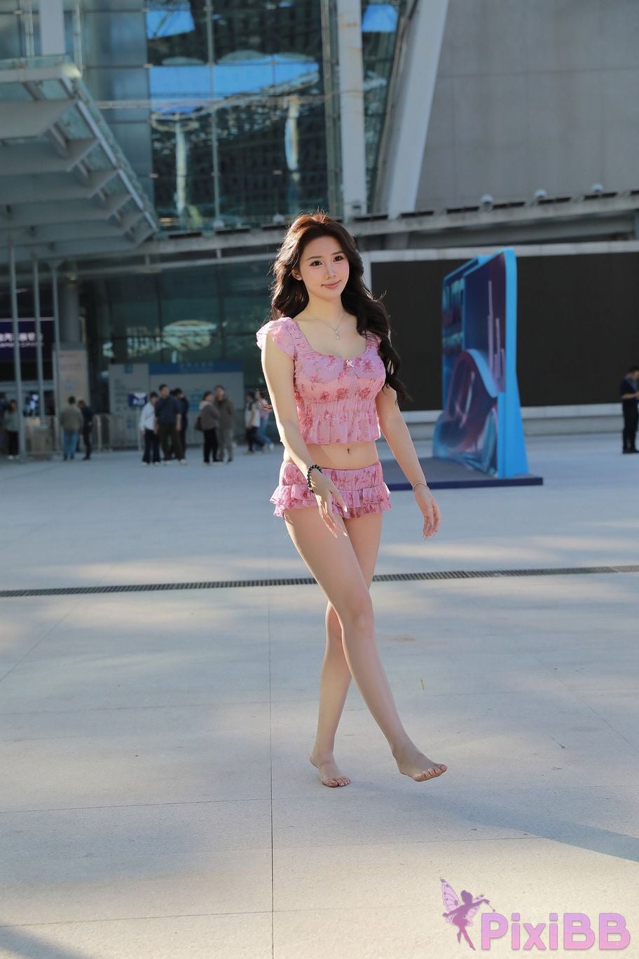 Featured Street Photography Works No.5757 Sexy pink hot pants Xiao Sijia PixiBB.COM 133