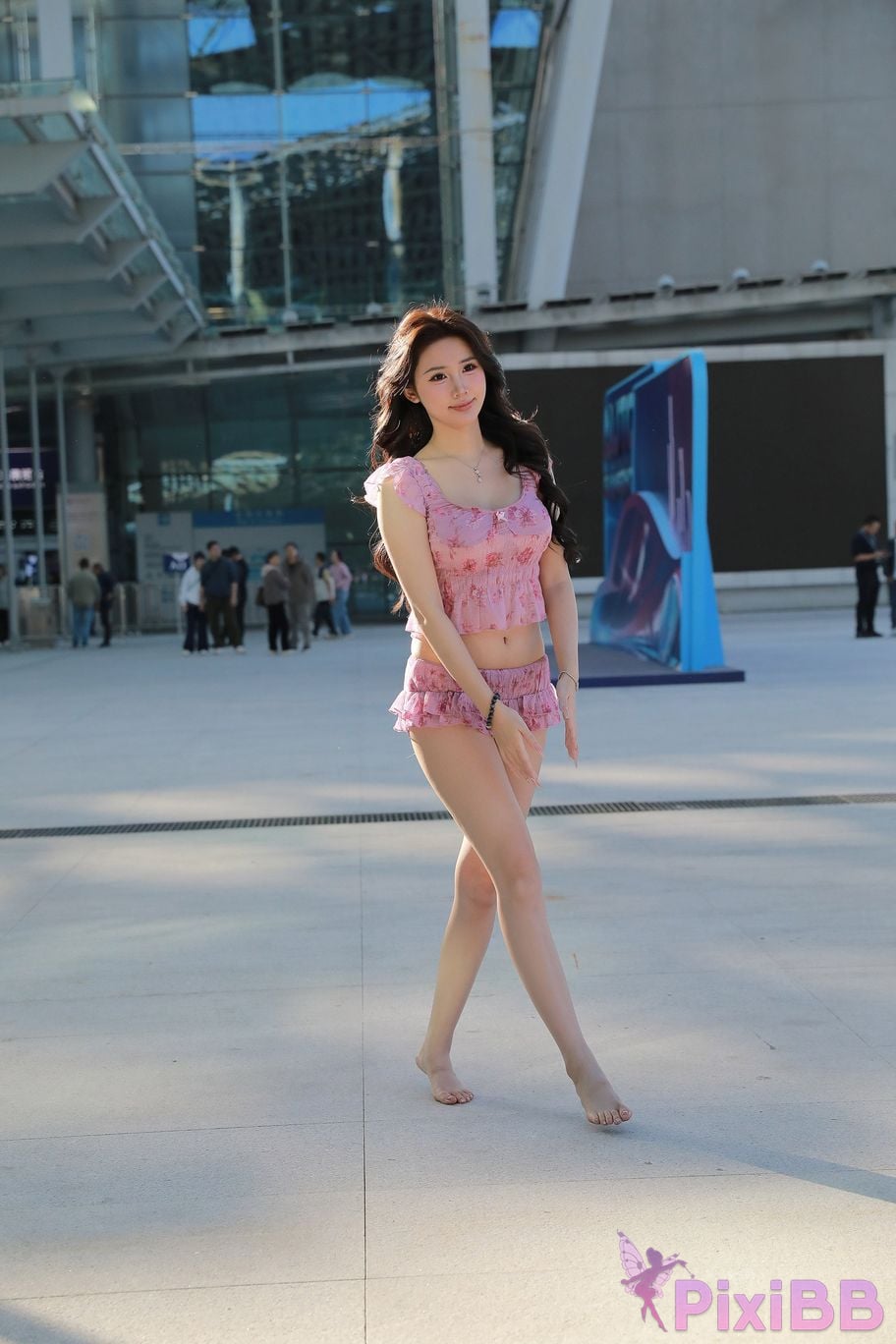 Featured Street Photography Works No.5757 Sexy pink hot pants Xiao Sijia PixiBB.COM 134