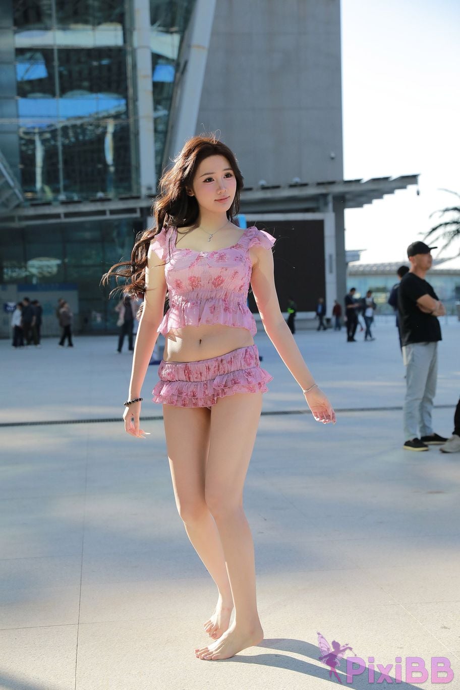 Featured Street Photography Works No.5757 Sexy pink hot pants Xiao Sijia PixiBB.COM 148