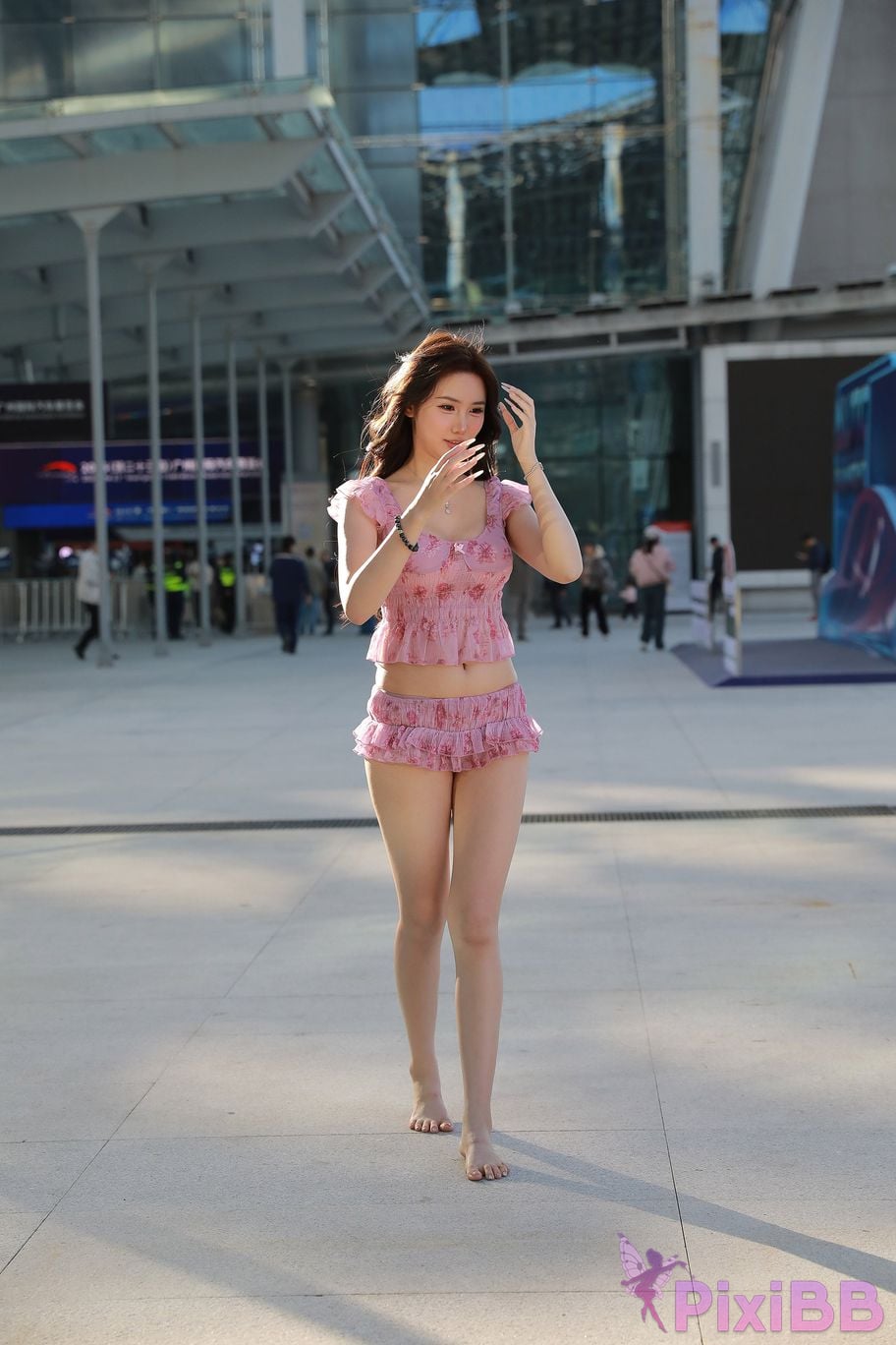 Featured Street Photography Works No.5757 Sexy pink hot pants Xiao Sijia PixiBB.COM 156