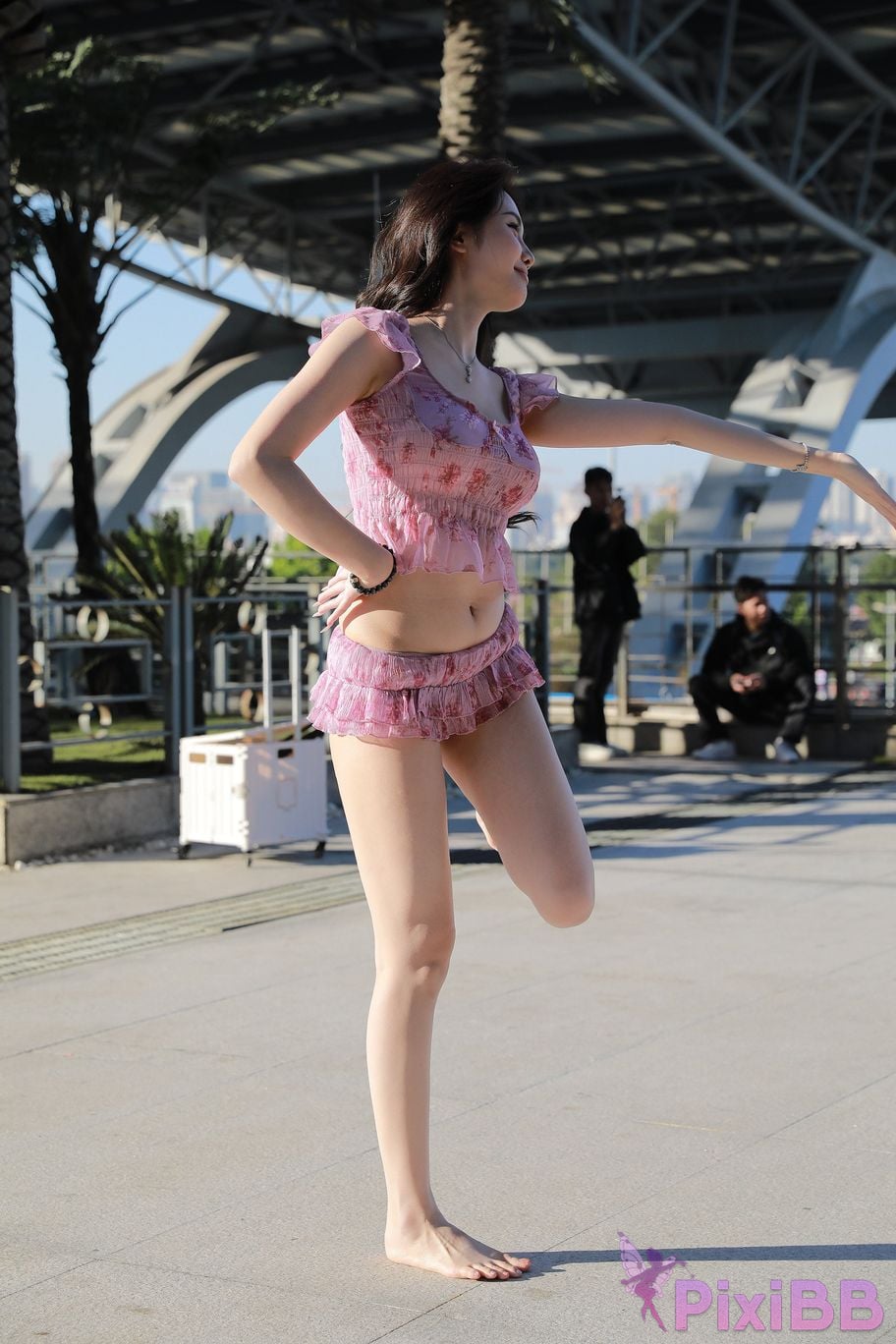Featured Street Photography Works No.5757 Sexy pink hot pants Xiao Sijia PixiBB.COM 251