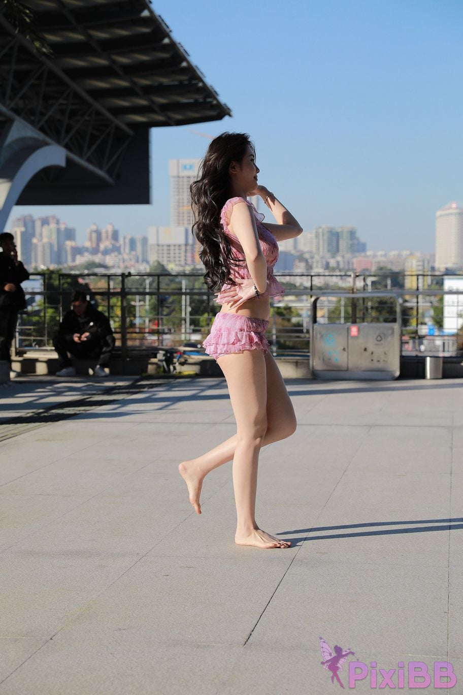 Featured Street Photography Works No.5757 Sexy pink hot pants Xiao Sijia PixiBB.COM 255