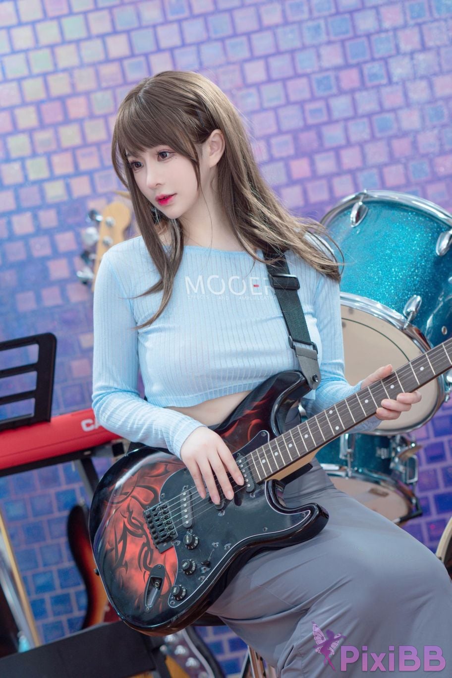Cosplayer fork baby guitar sister PixiBB.COM 016