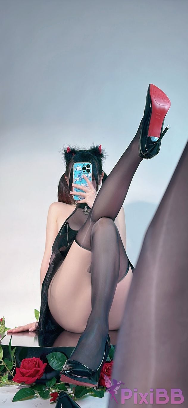 Coser mikoww PixiBB.COM 027