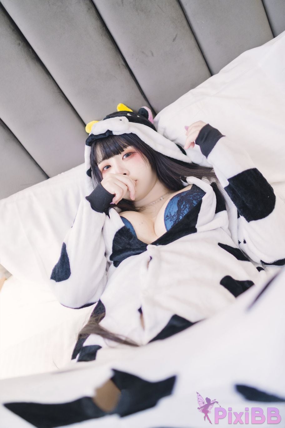 Cosplayer Mumu Momo dairy cow Milky PixiBB.COM 010