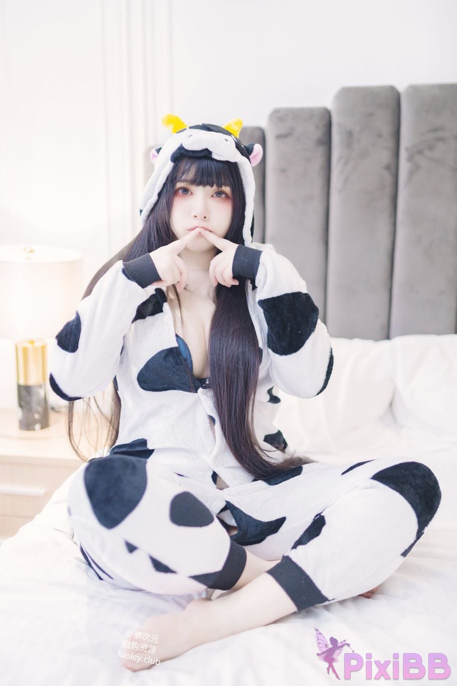 Cosplayer Mumu Momo dairy cow Milky PixiBB.COM 014