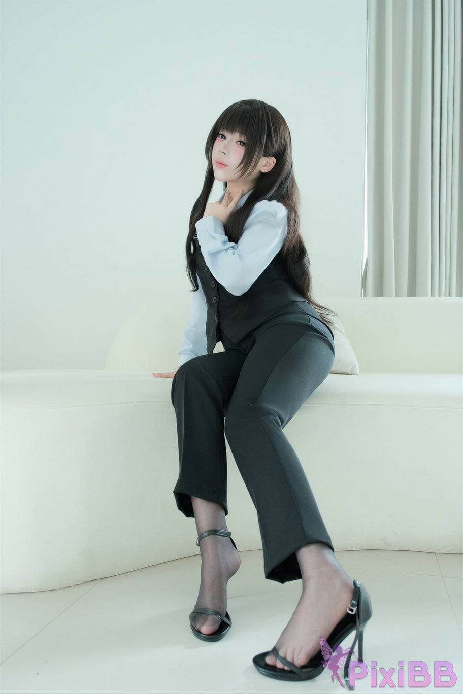 Cosplayer walnut cat Kurumineko The secret of silk pants PixiBB.COM 002