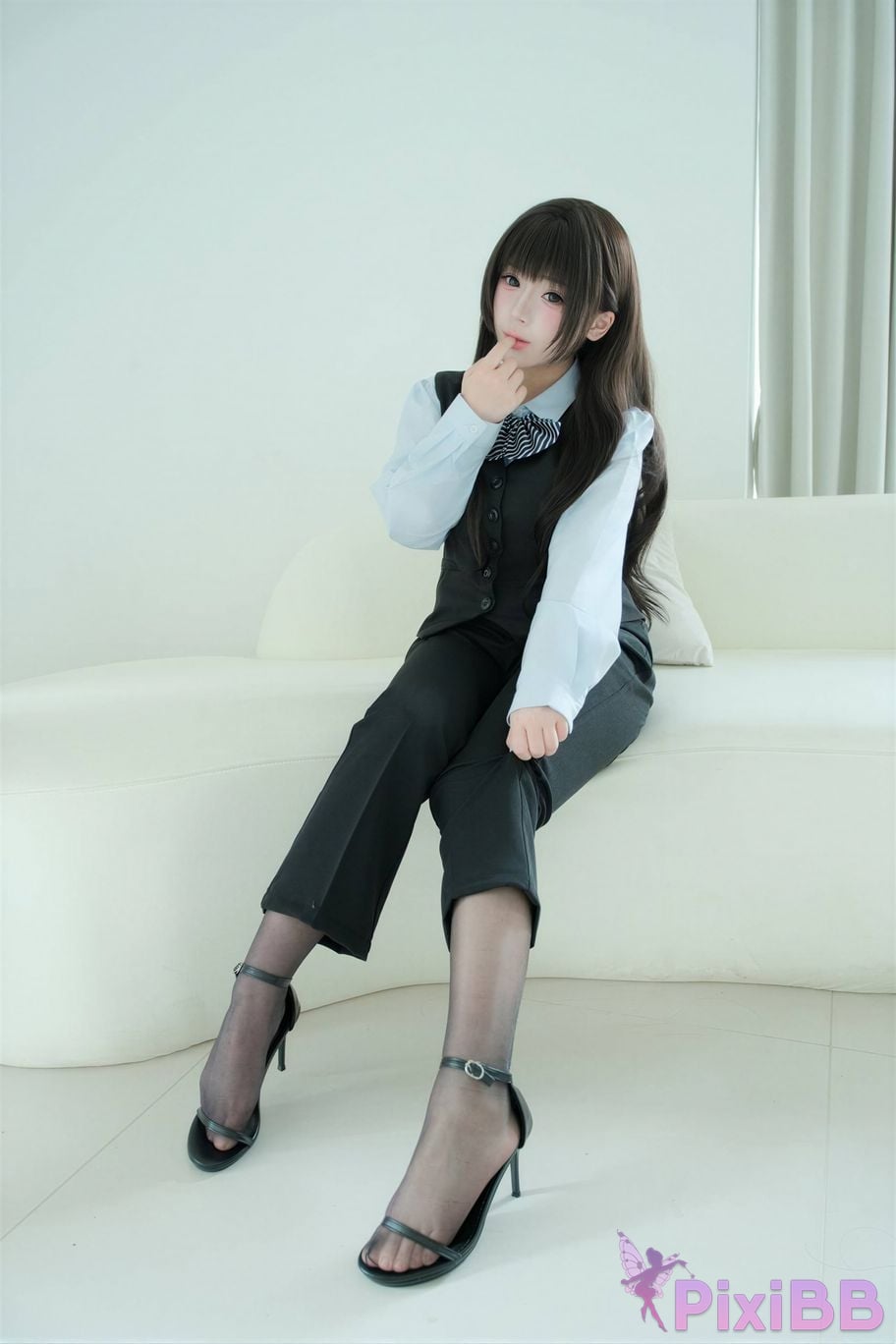 Cosplayer walnut cat Kurumineko The secret of silk pants PixiBB.COM 050