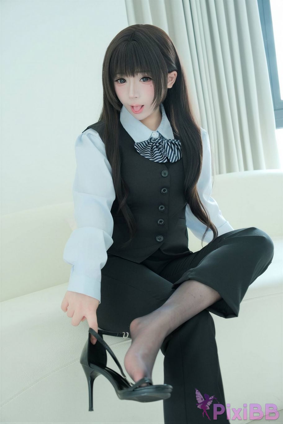 Cosplayer walnut cat Kurumineko The secret of silk pants PixiBB.COM 109