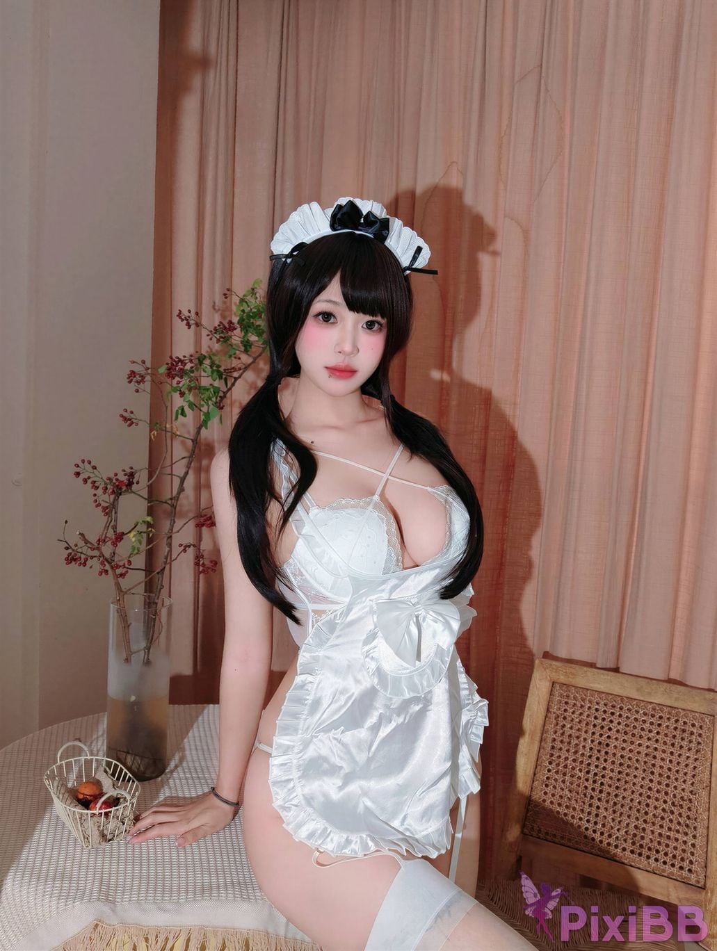 Cosplayer Mochi is delicious white lace maid PixiBB.COM 023