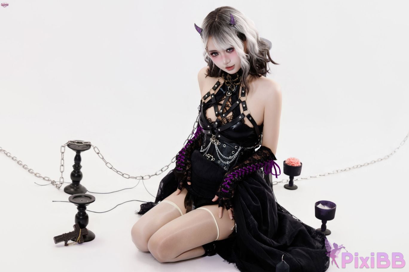 Cosplayer Qiqi be good Witchs Feast PixiBB.COM 066