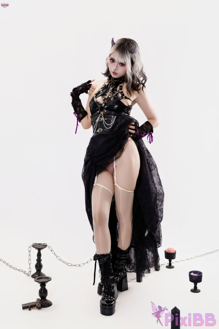Cosplayer Qiqi be good Witchs Feast PixiBB.COM 090