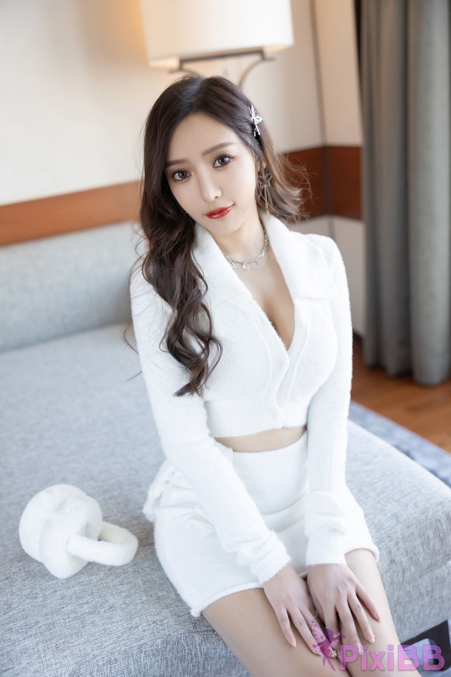 No watermark for in app purchases Wang Xinyao Yanni Christmas girl white suit PixiBB.COM 001