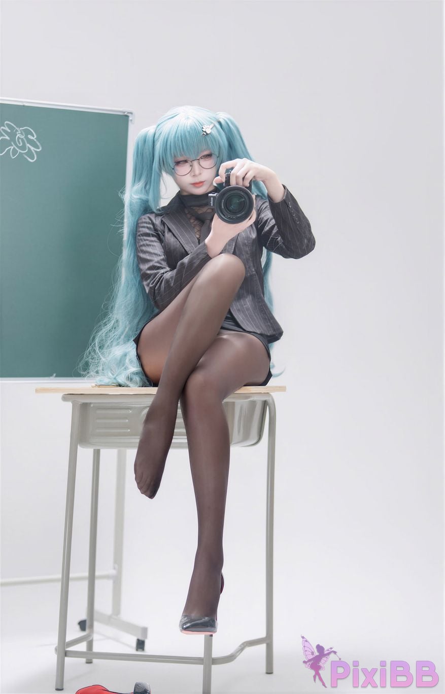 Cosplayer Senior Sister Xuan Xiao Nikke goddess of victory Privati Strict teaching PixiBB.COM 098