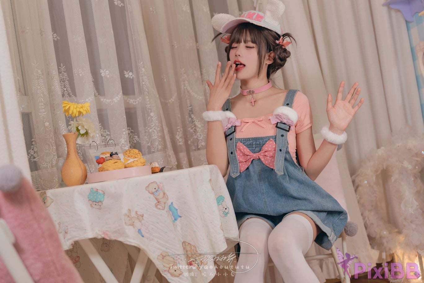 Coser nian nian tuan zi tu PixiBB.COM 001