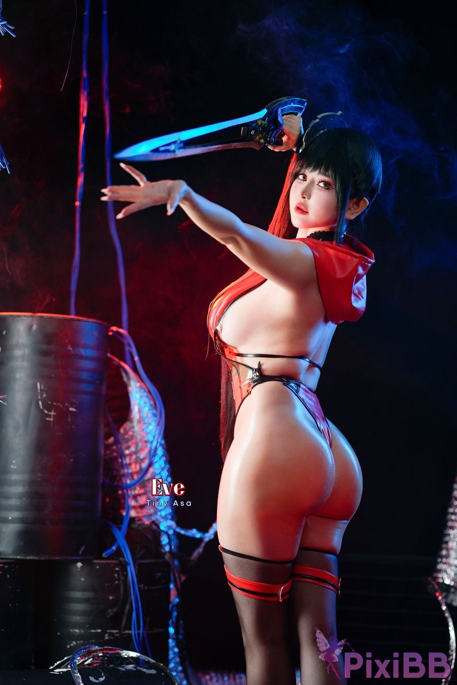 Cosplayer Tiny Asa Eve Swimsuit Stellar Blade sword star swimwear PixiBB.COM 003