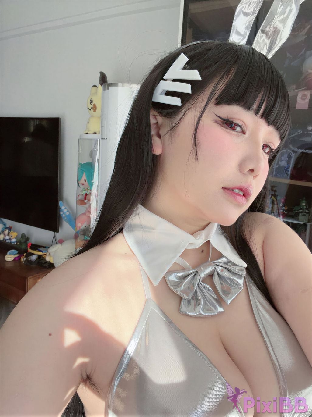 Cosplayer Ah Ban is very happy today Blue Archive Rion Moon Silver dress PixiBB.COM 069