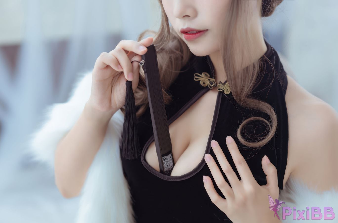 Cosplayer Neko Weiwei Improved black cheongsam PixiBB.COM 019