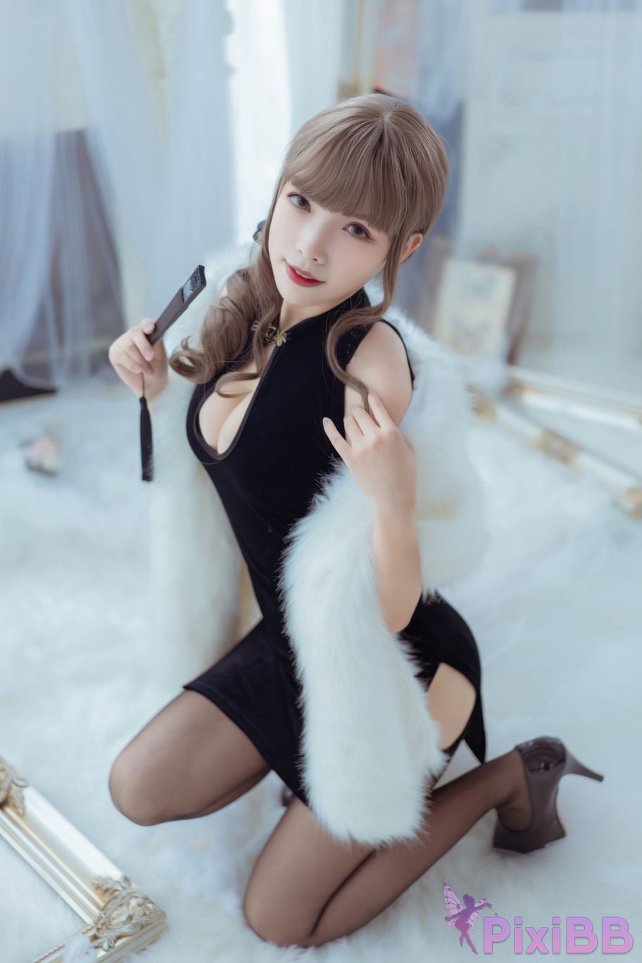 Cosplayer Neko Weiwei Improved black cheongsam PixiBB.COM 031