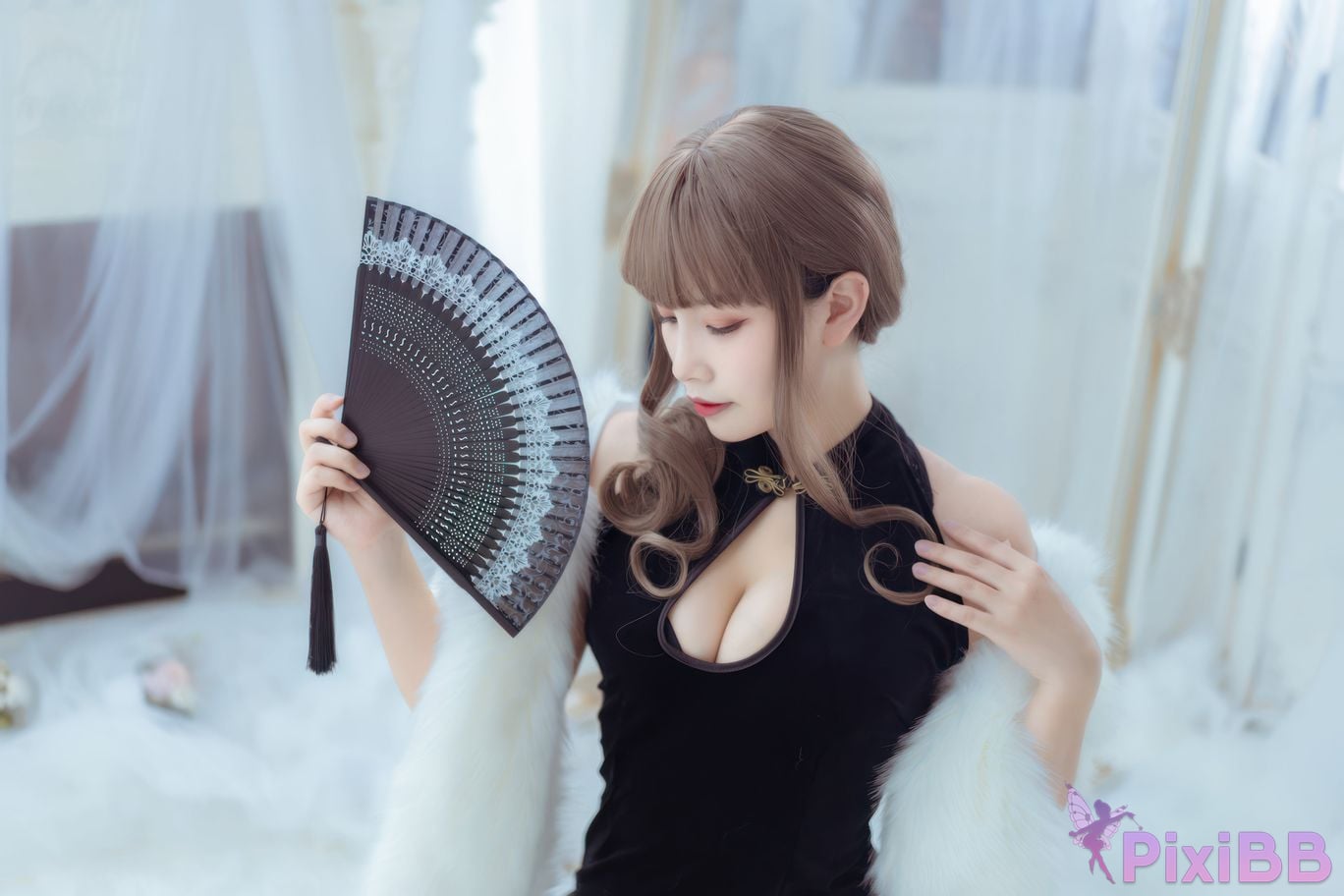 Cosplayer Neko Weiwei Improved black cheongsam PixiBB.COM 032