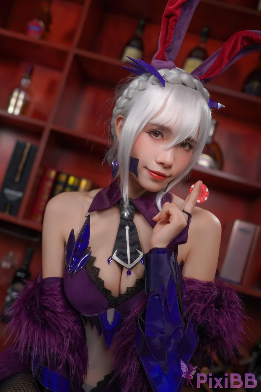 Cosplayer Neko Weiwei FGO Black Gun Dumb Bunny Girl PixiBB.COM 009