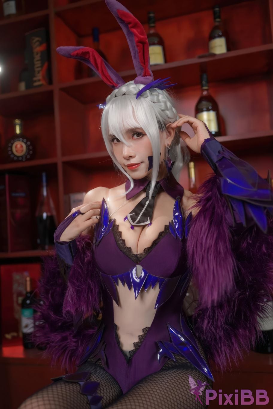 Cosplayer Neko Weiwei FGO Black Gun Dumb Bunny Girl PixiBB.COM 012