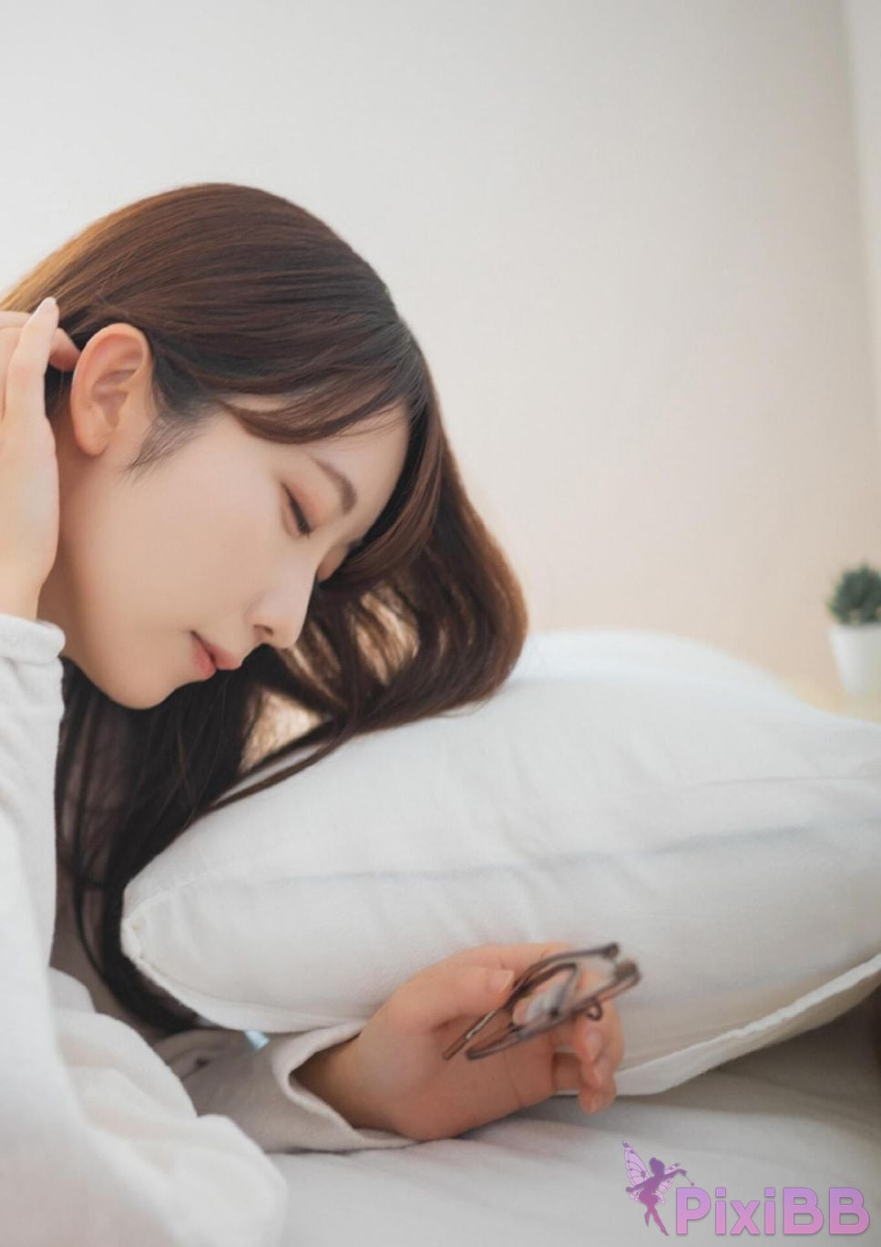 Japanese Idol Taiga Momo Koibito Kankei photo collection wunder publishing house PixiBB.COM 041