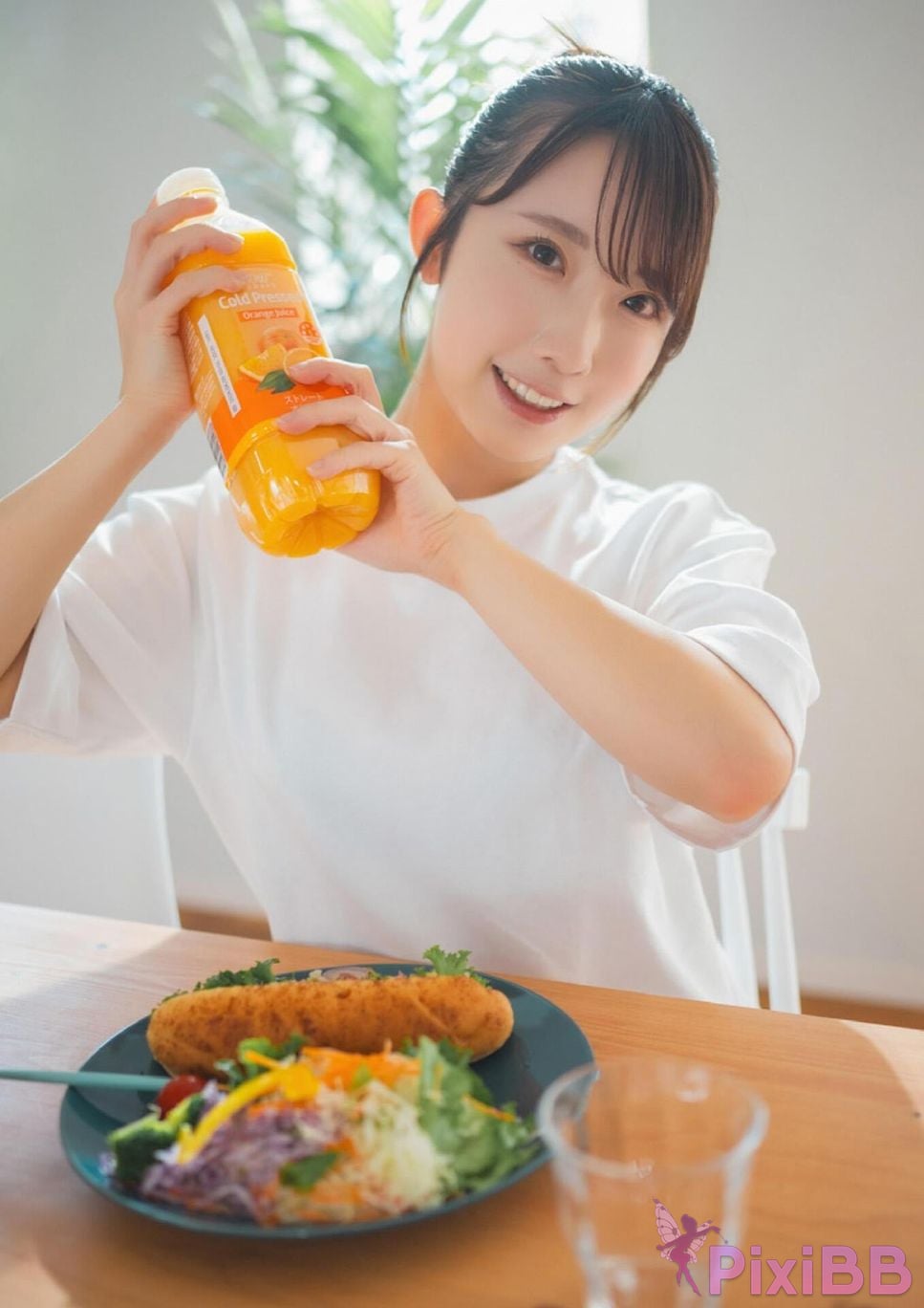 Japanese Idol Taiga Momo Koibito Kankei photo collection wunder publishing house PixiBB.COM 095