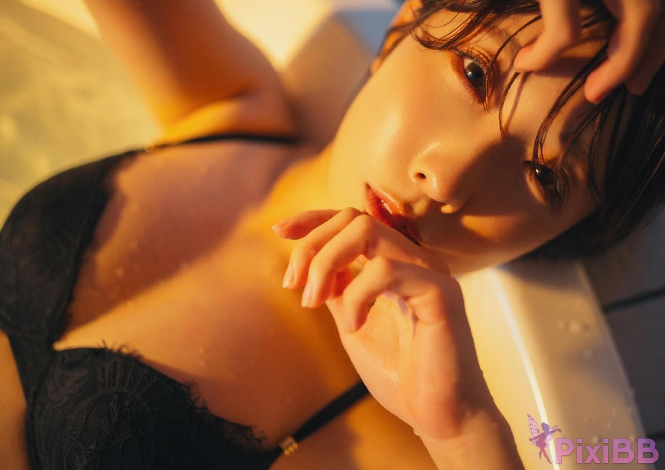Japanese Idol Taiga Momo Koibito Kankei photo collection wunder publishing house PixiBB.COM 200