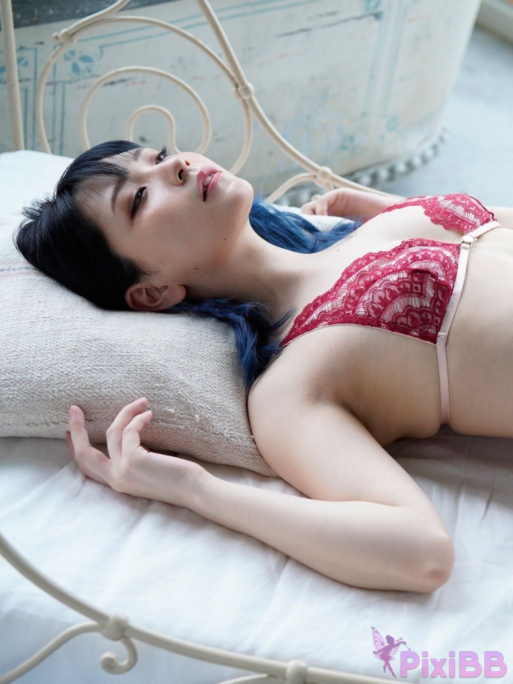 Japanese Idol Not too sweet The other side of Amatsu sama Young Champion Digigra PixiBB.COM 043