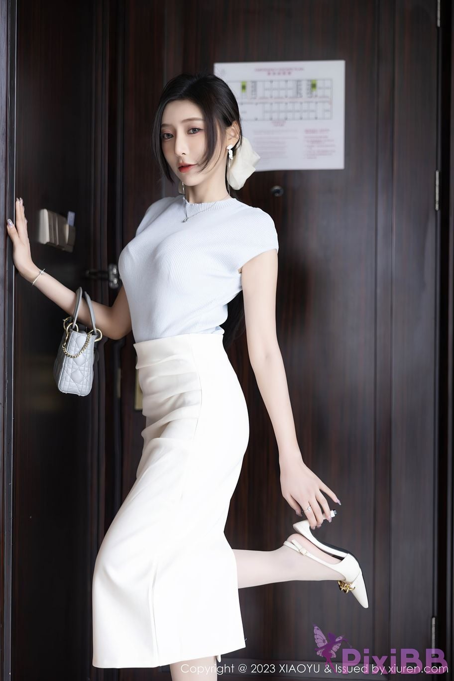 XiaoYu Vol.1059 Yanni Wang Xin Yao PixiBB.COM 001
