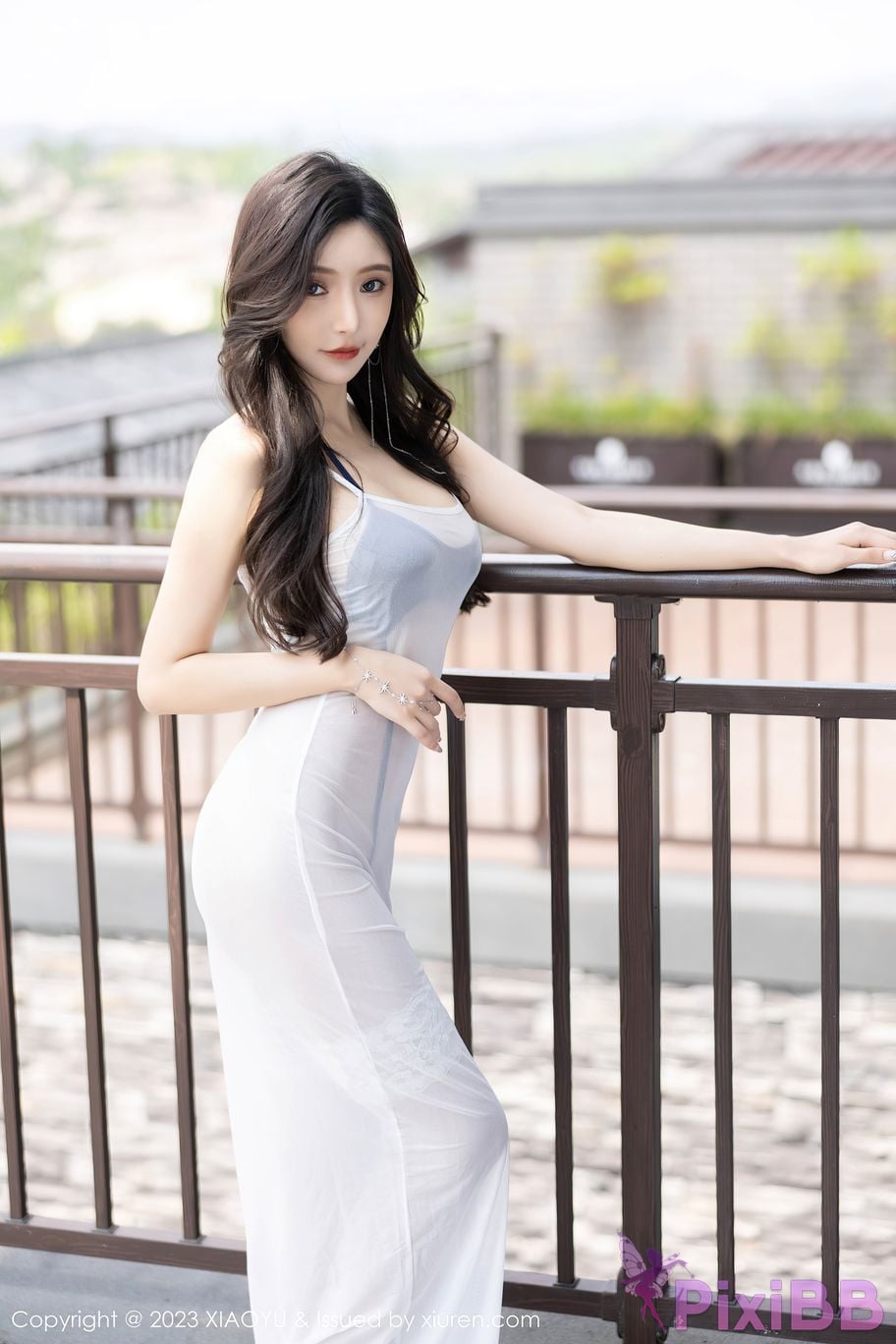 XiaoYu Vol.1052 Yanni Wang Xin Yao PixiBB.COM 001