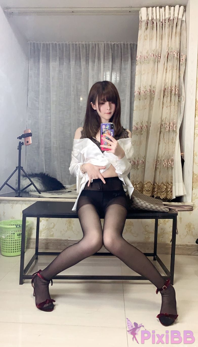 Coser yixiaoyangze PixiBB.COM 002