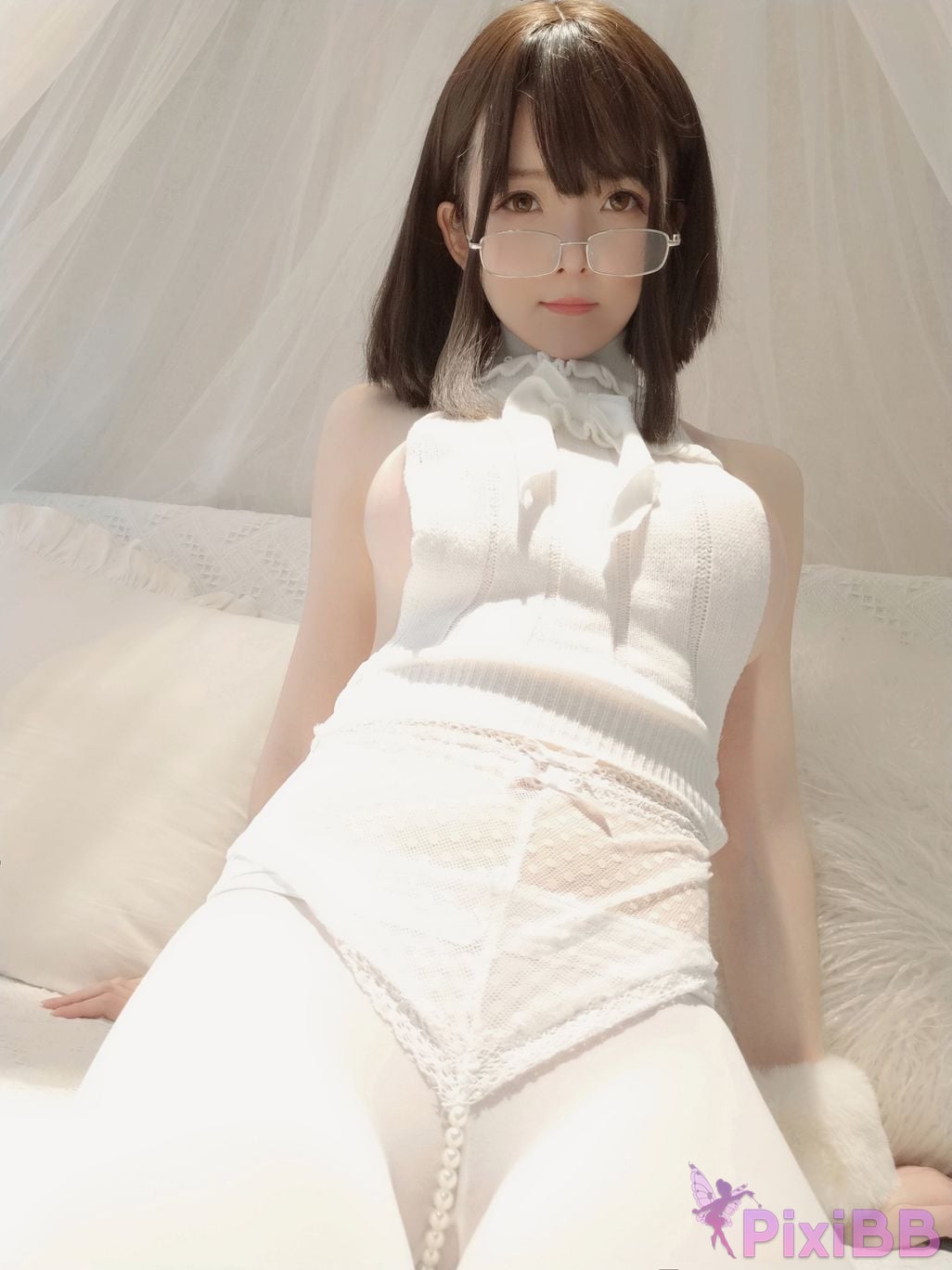 Coser yixiaoyangze PixiBB.COM 010