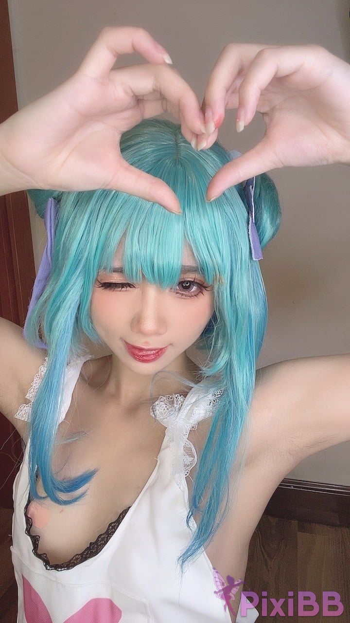 Coser PoppaChan Uruha Rushia Hololiv PixiBB.COM 054