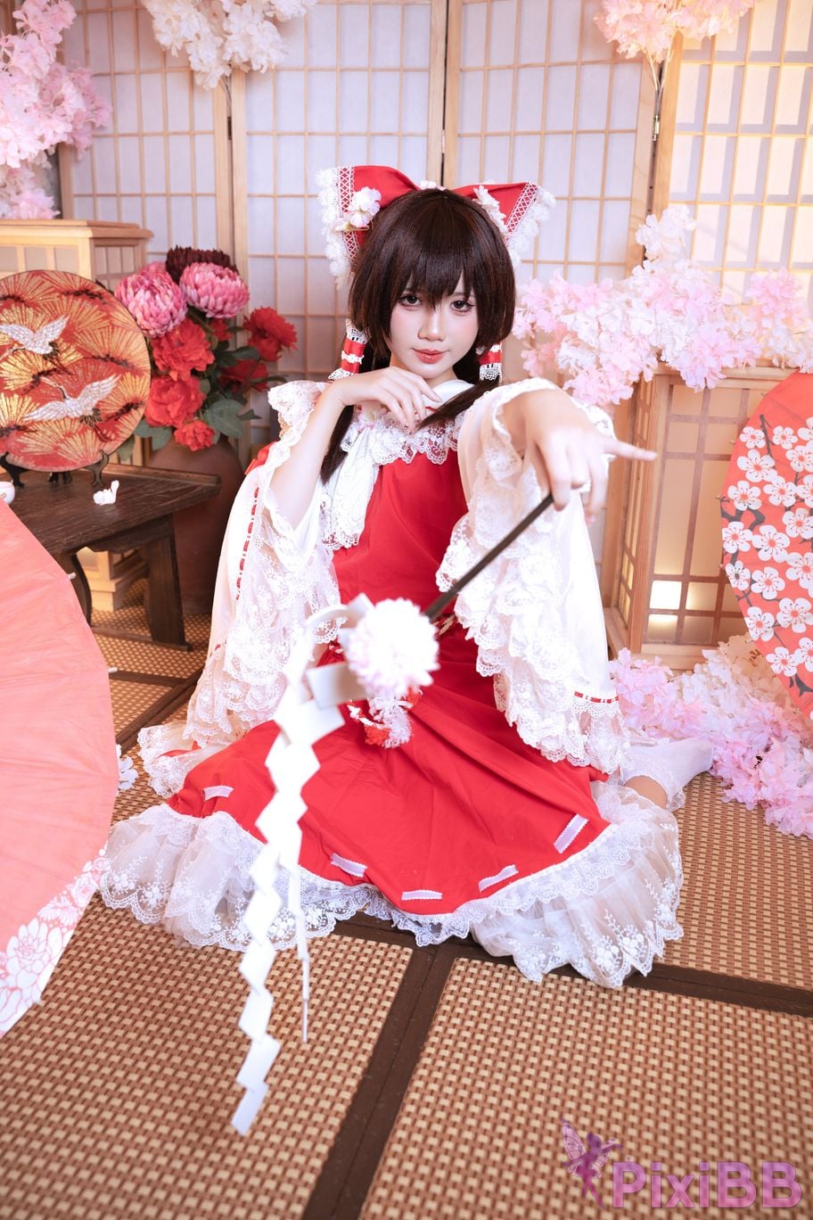 Coser PoppaChan Reimu Hakurei PixiBB.COM 003