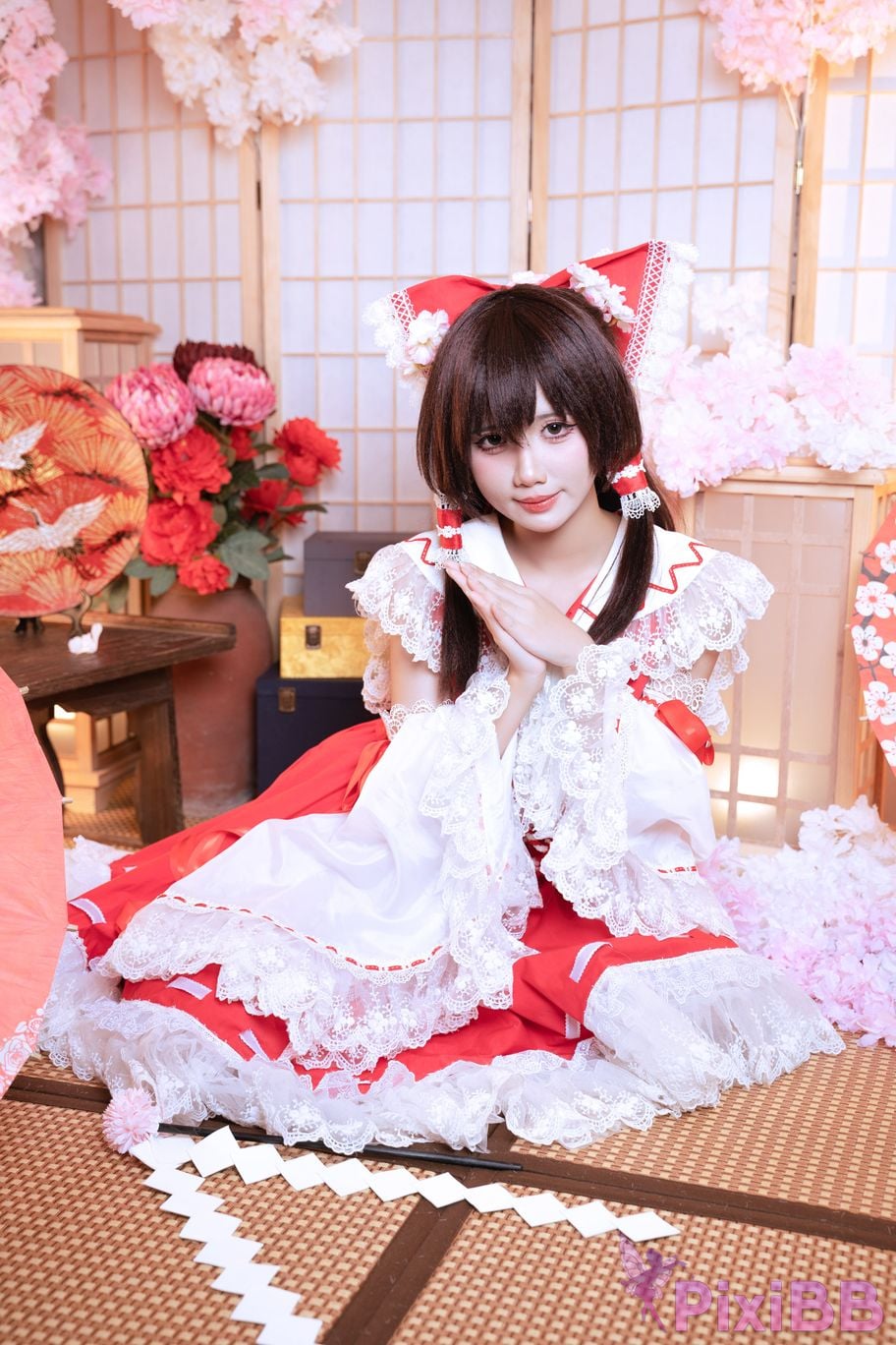 Coser PoppaChan Reimu Hakurei PixiBB.COM 007