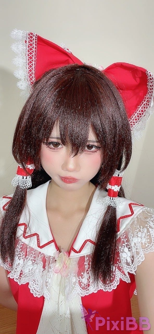 Coser PoppaChan Reimu Hakurei PixiBB.COM 042