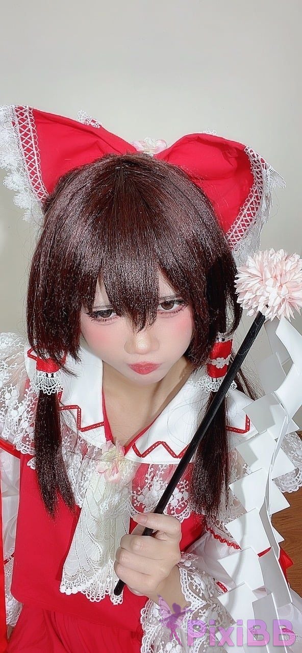 Coser PoppaChan Reimu Hakurei PixiBB.COM 046