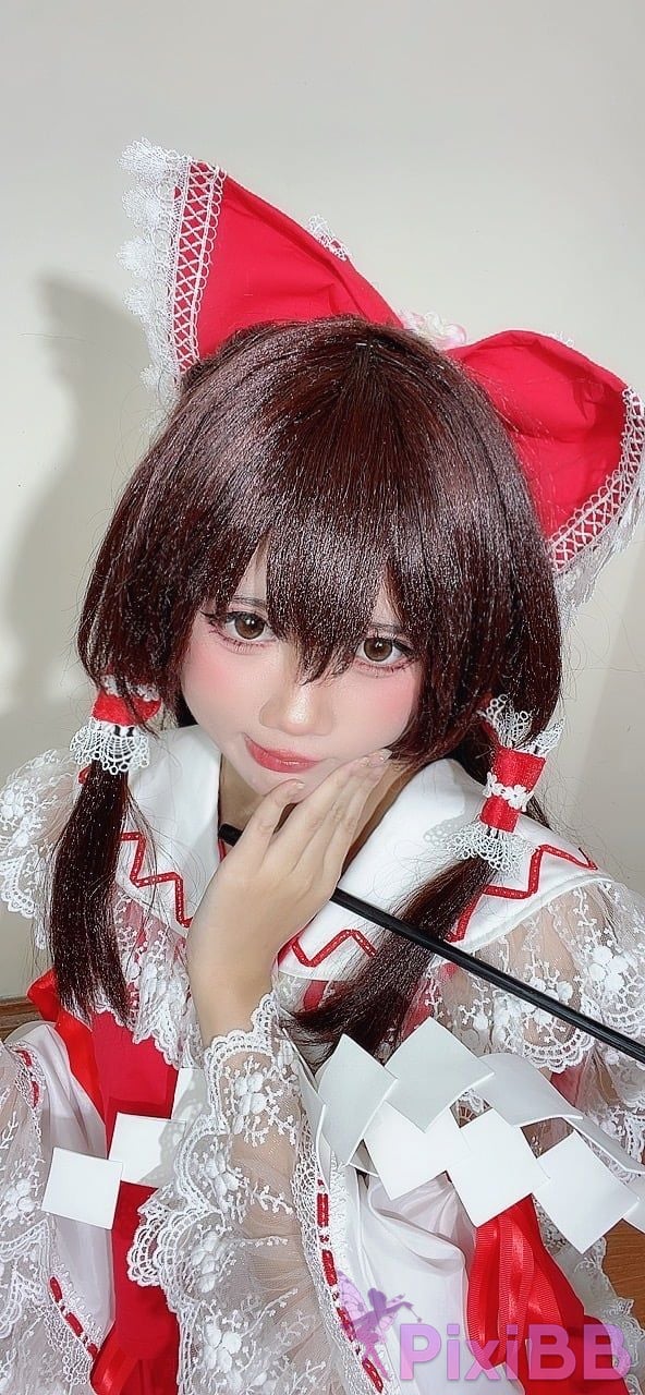 Coser PoppaChan Reimu Hakurei PixiBB.COM 048