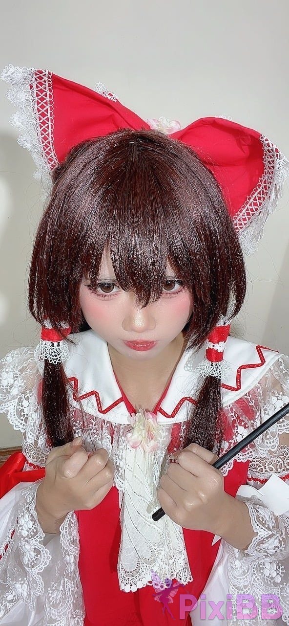 Coser PoppaChan Reimu Hakurei PixiBB.COM 049